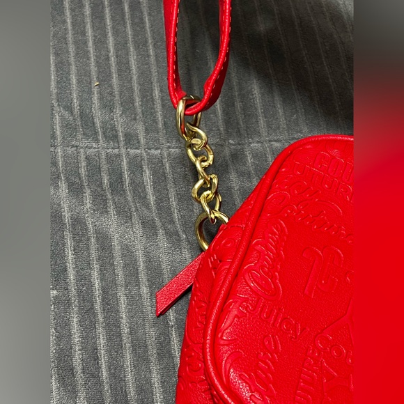 Juicy Couture Textured Logo RED Camera Crossbody Bag NICE - Picture 9 of 12